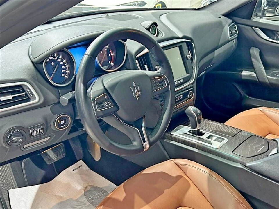 Maserati Ghibli 3.0 V6 ds 275cv auto Diesel