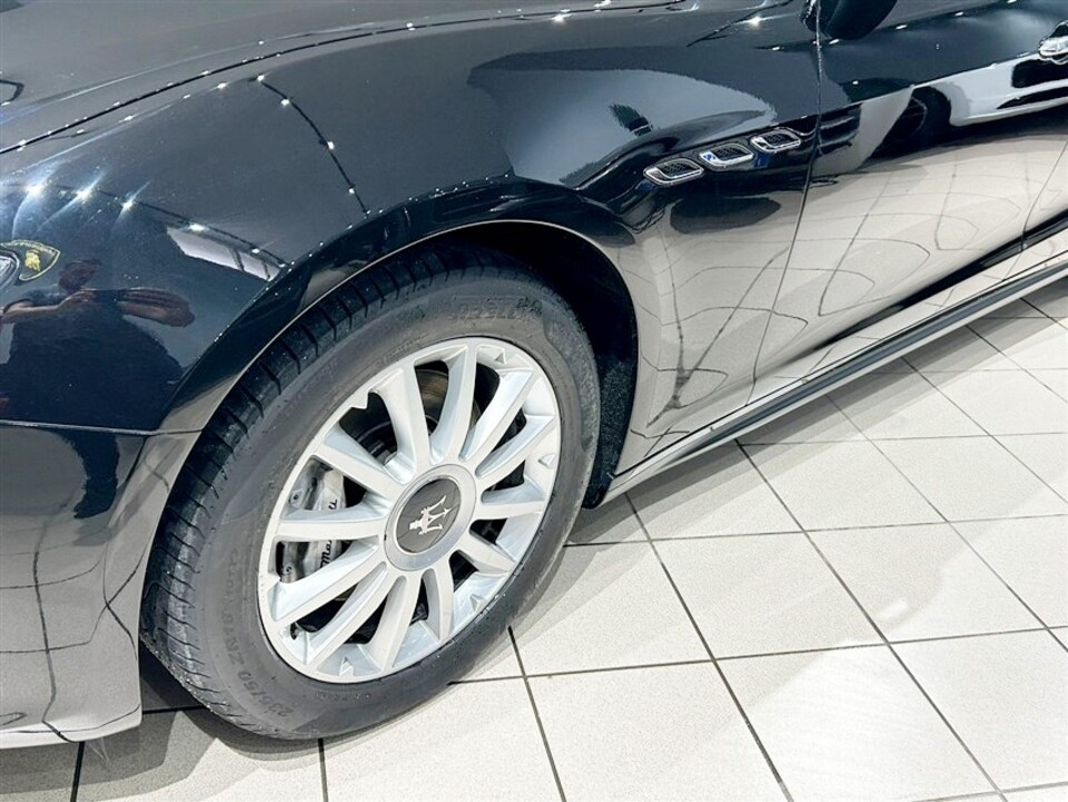 Maserati Ghibli 3.0 V6 ds 275cv auto Diesel