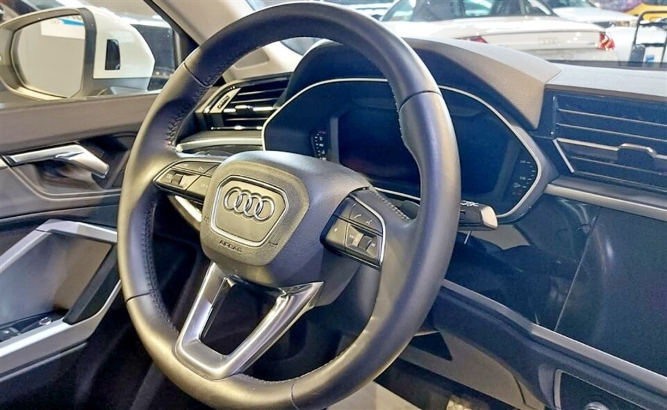 Audi Q3 2.0 tdi 150cv s-tronic Diesel