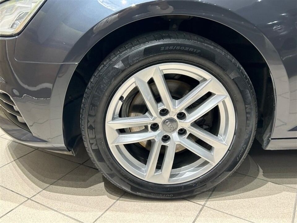 Audi A4 Avant Avant 35 2.0 tdi 150cv s-tronic Diesel