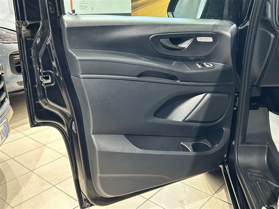 Mercedes-Benz Vito Vito Tourer Pro XL doppie porte Diesel