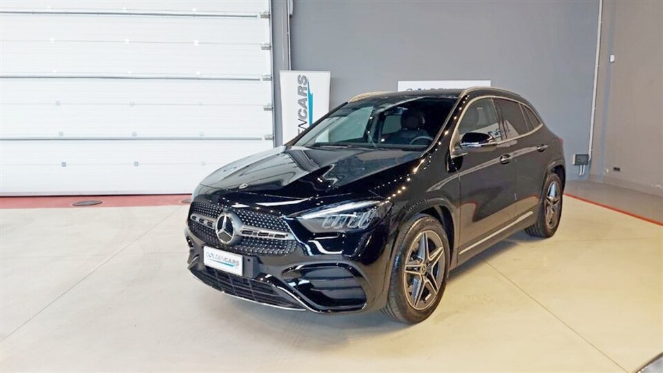 Mercedes-Benz GLA 200 D Automatic GLA 200 d Premium AMG Line Diesel