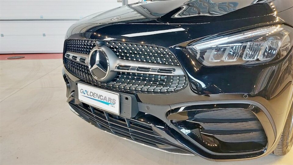 Mercedes-Benz GLA 200 D Automatic GLA 200 d Premium AMG Line Diesel