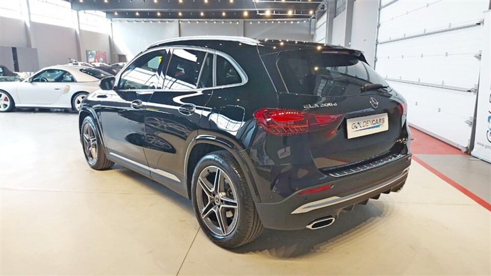 Mercedes-Benz GLA 200 D Automatic GLA 200 d Premium AMG Line Diesel
