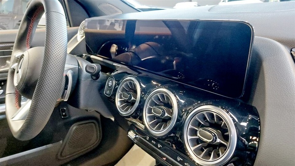 Mercedes-Benz GLA 200 D Automatic GLA 200 d Premium AMG Line Diesel