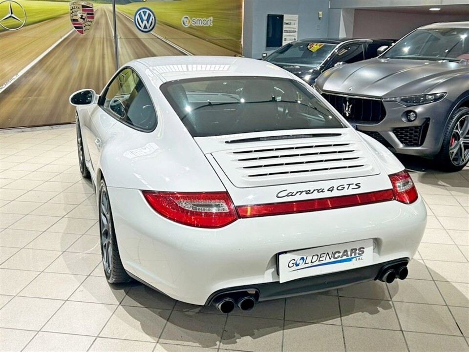 Porsche 911 Coupe 3.8 Carrera 4 GTS Benzina