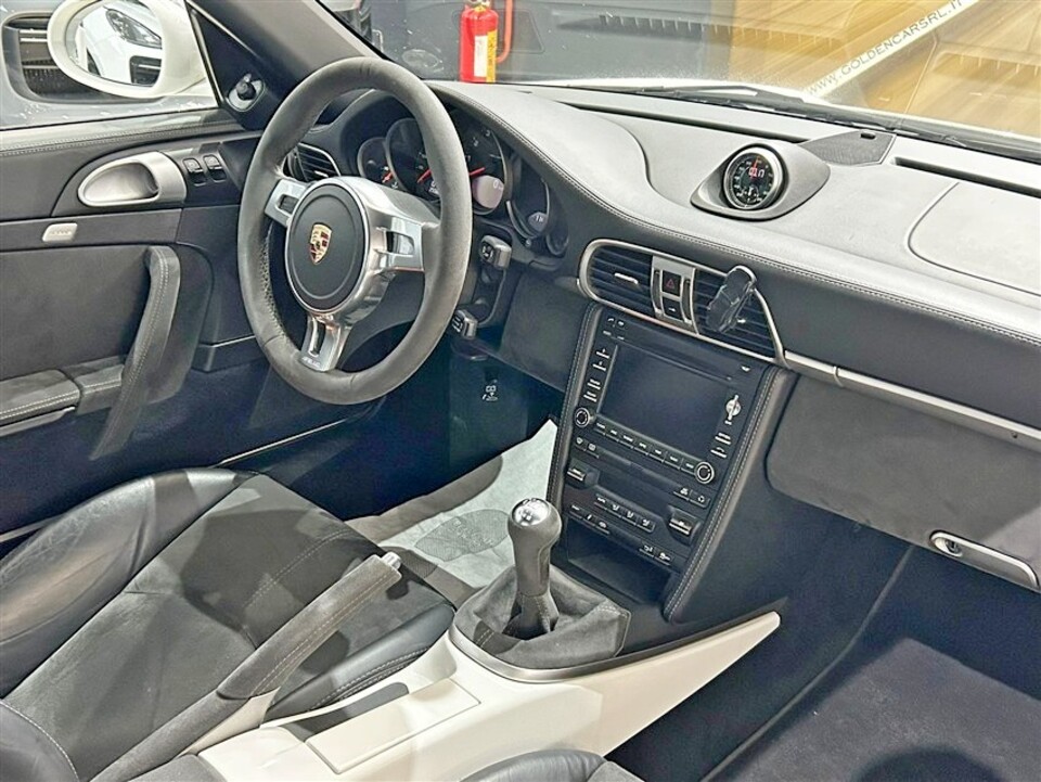 Porsche 911 Coupe 3.8 Carrera 4 GTS Benzina