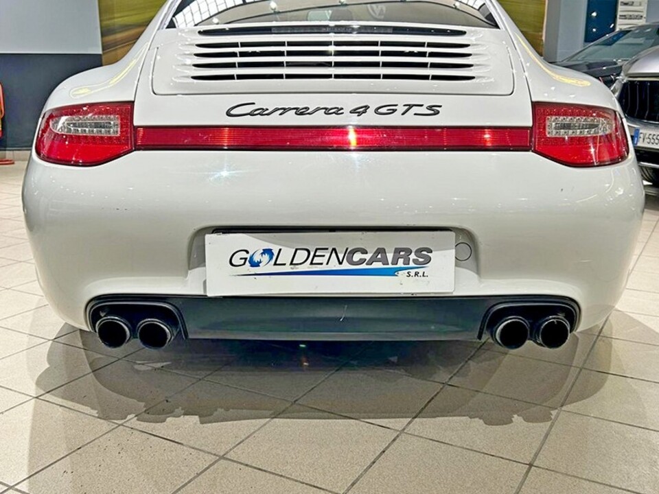 Porsche 911 Coupe 3.8 Carrera 4 GTS Benzina