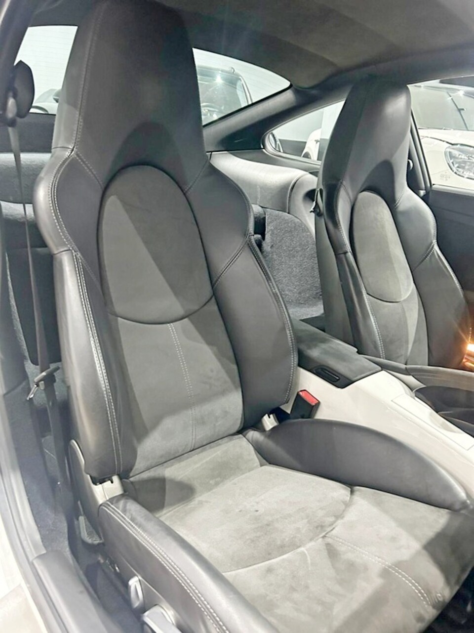 Porsche 911 Coupe 3.8 Carrera 4 GTS Benzina