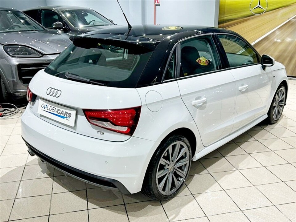 Audi A1 Sportback 1.4 tdi Attraction s-tronic Diesel