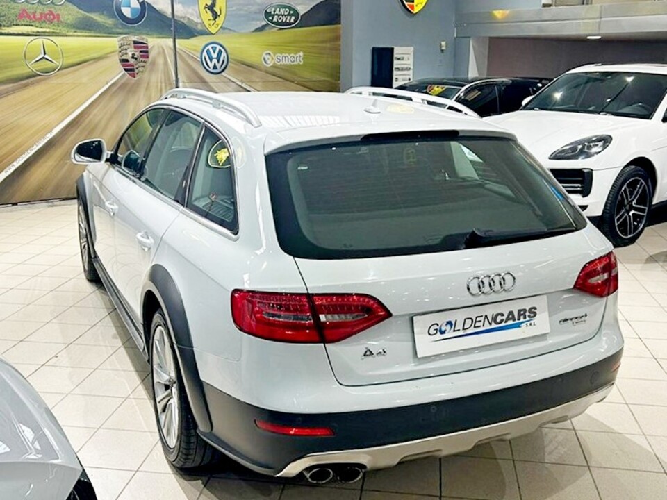 Audi A4 Allroad Quattro 2.0 tdi Advanced s-tronic Diesel