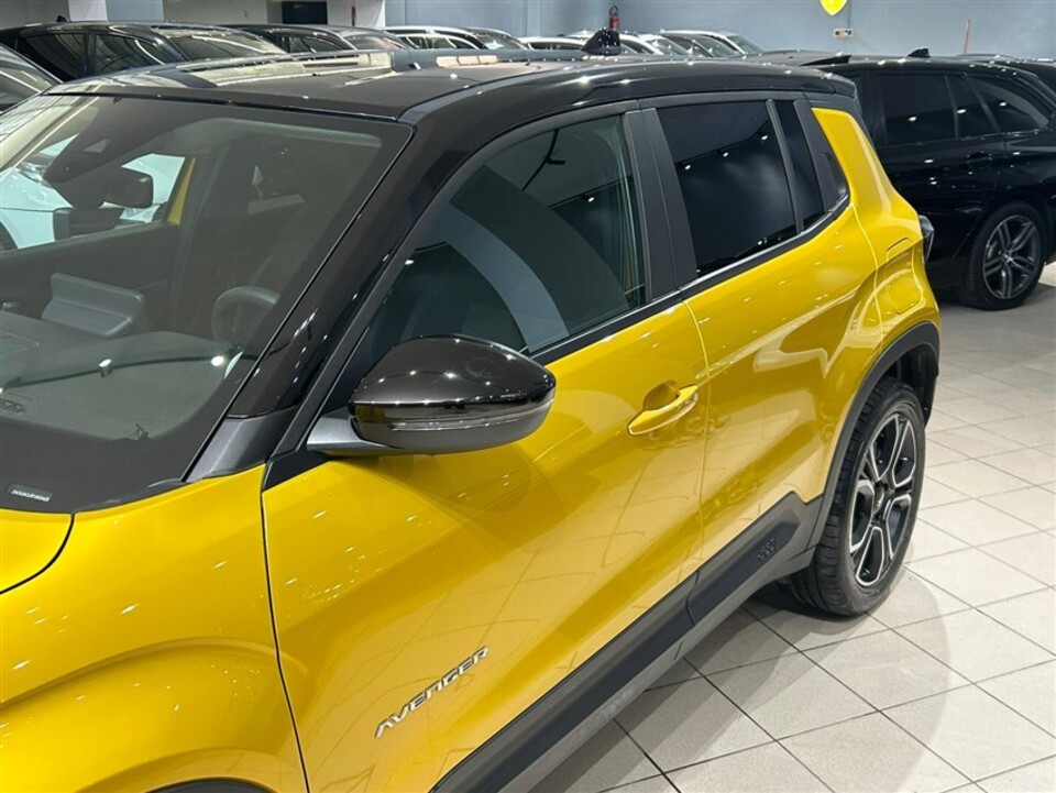 Jeep Avenger 1.2 turbo Summit fwd 100cv Benzina