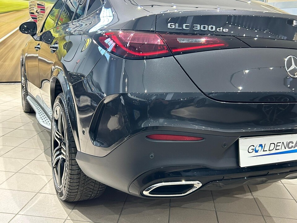 Mercedes-Benz GLC 300 Coupe premium amg Elettrica / Diesel