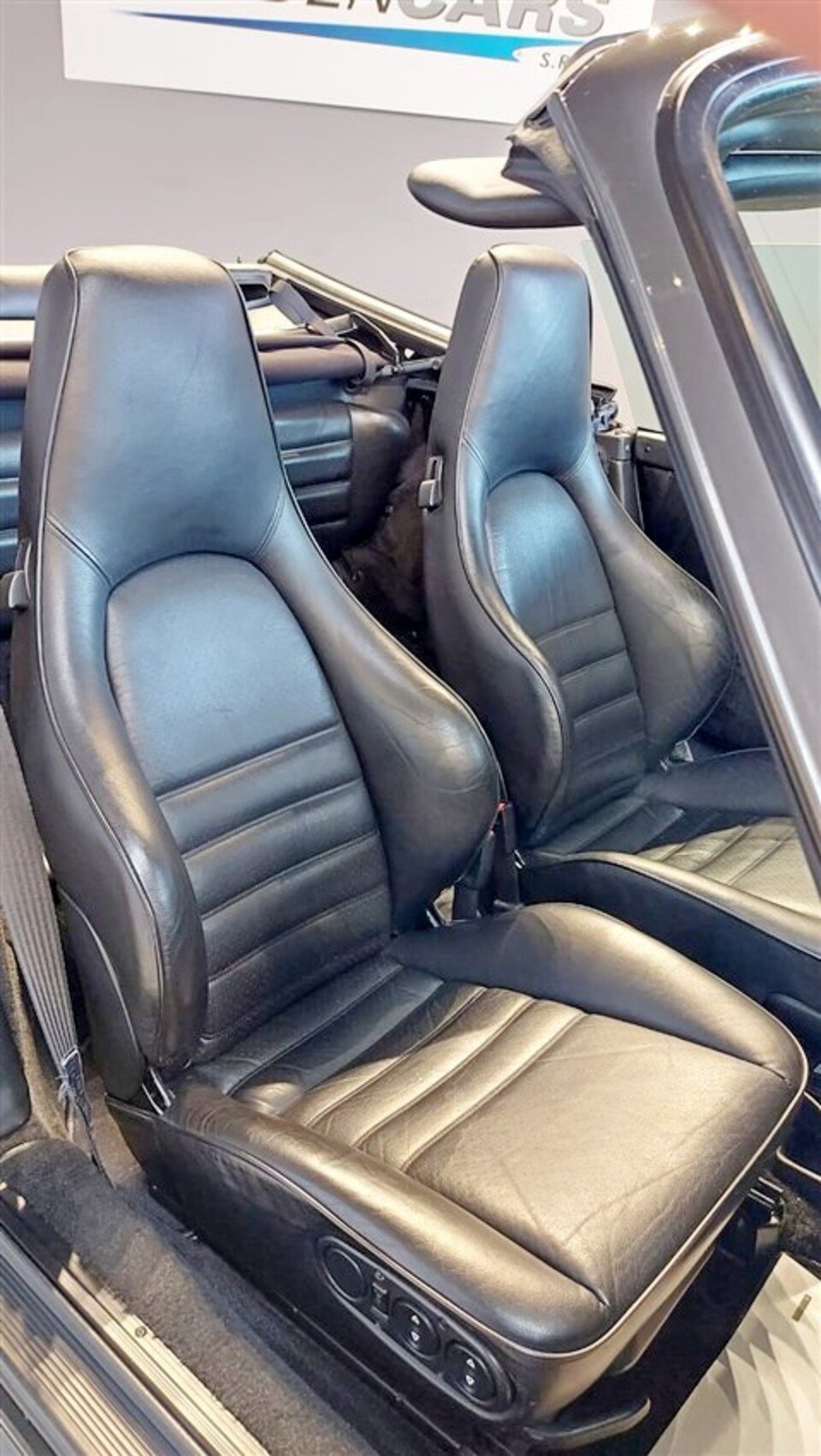 Porsche 911 3.3 turbo Cabrio con Power Kit Benzina