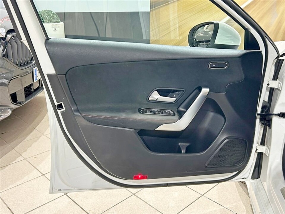 Mercedes-Benz A 180 d AMG Line Premium Plus auto Diesel