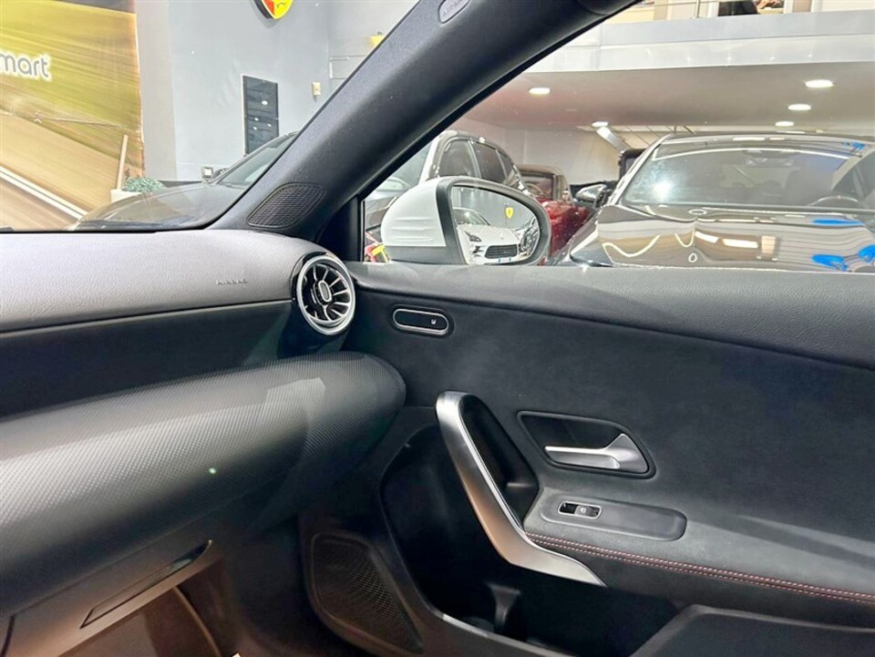 Mercedes-Benz A 180 d AMG Line Premium Plus auto Diesel