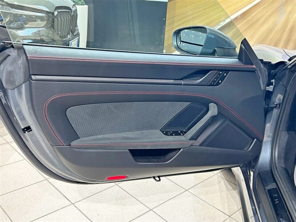 Porsche 992 911 Coupe 3.6 Carrera GTS auto Benzina