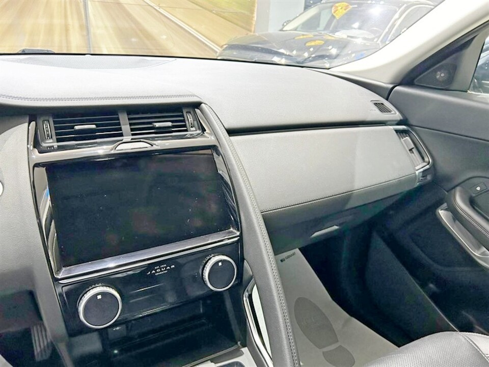 Jaguar E-Pace 2.0d i4 mhev S awd 163cv auto Elettrica / Diesel