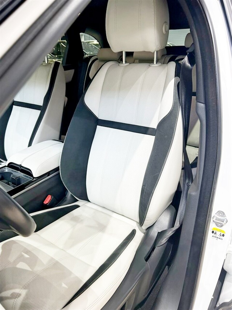 Land Rover Range Rover Velar 2.0 MHEV R-dynamic S da 204 CV Elettrica / Diesel