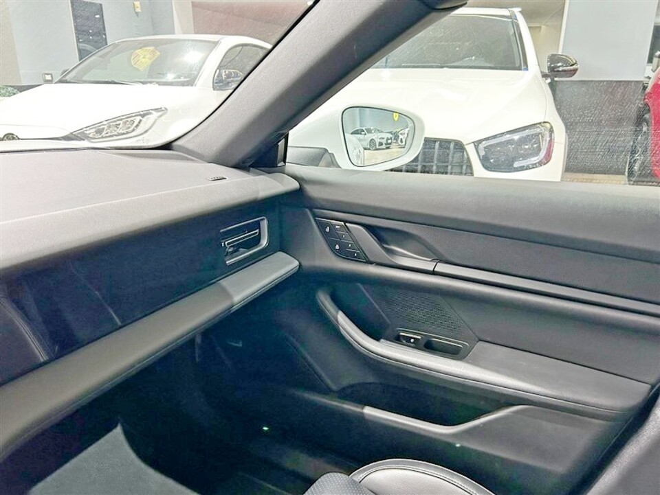 Porsche Taycan Sport Turismo Elettrica