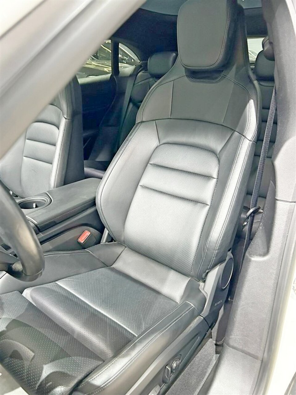 Porsche Taycan Sport Turismo Elettrica