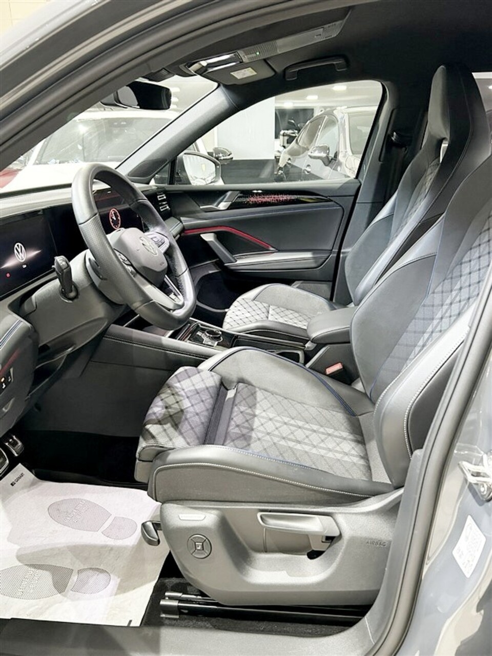 Volkswagen Tiguan 2.0 tdi R-Line 150cv dsg MY 24 Diesel