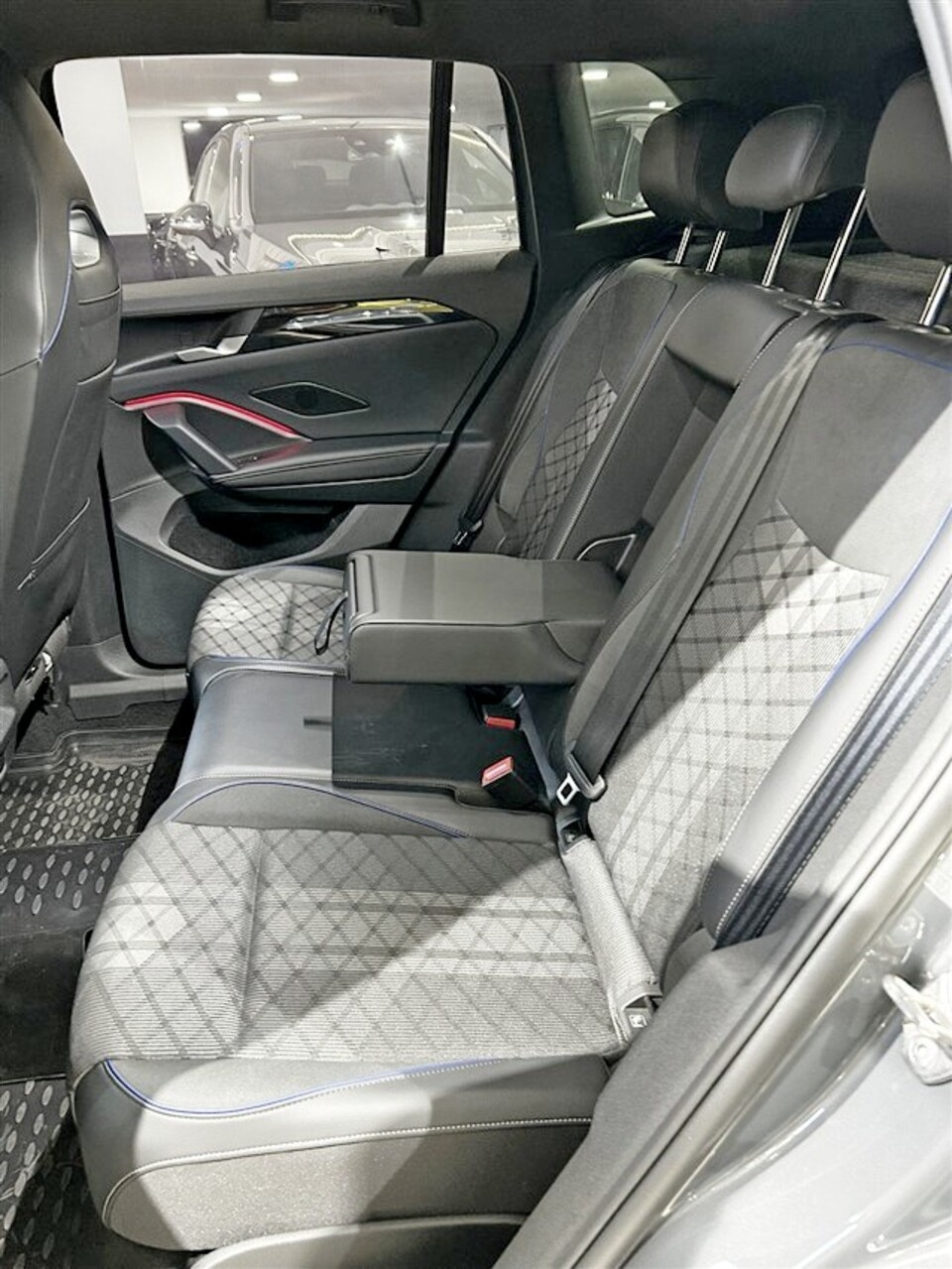 Volkswagen Tiguan 2.0 tdi R-Line 150cv dsg MY 24 Diesel