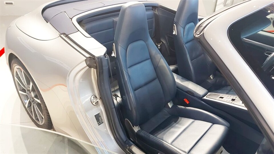 Porsche 911 Carrera cabrio 991 S Benzina