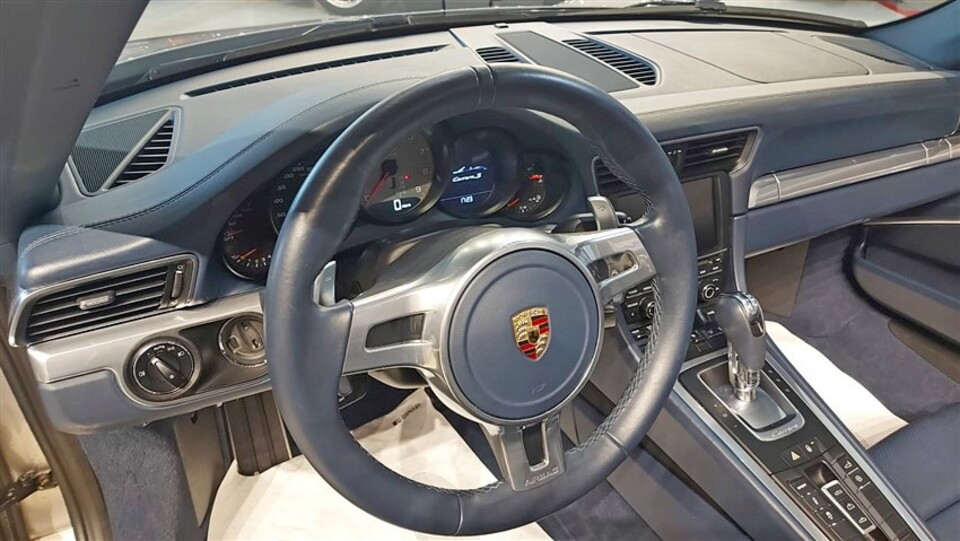 Porsche 911 Carrera cabrio 991 S Benzina