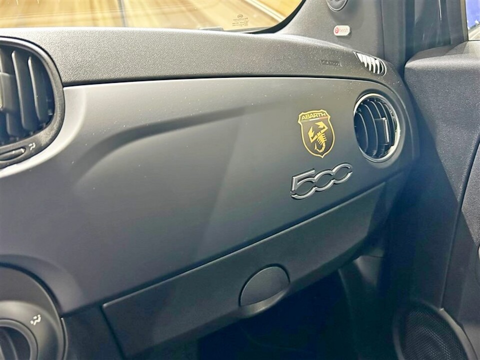 Abarth 695 1.4 t-jet Competizione 180cv Benzina
