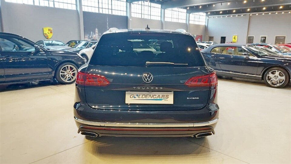 Volkswagen Touareg 3.0 V6 tsi eh Elegance tiptronic Elettrica / Benzina