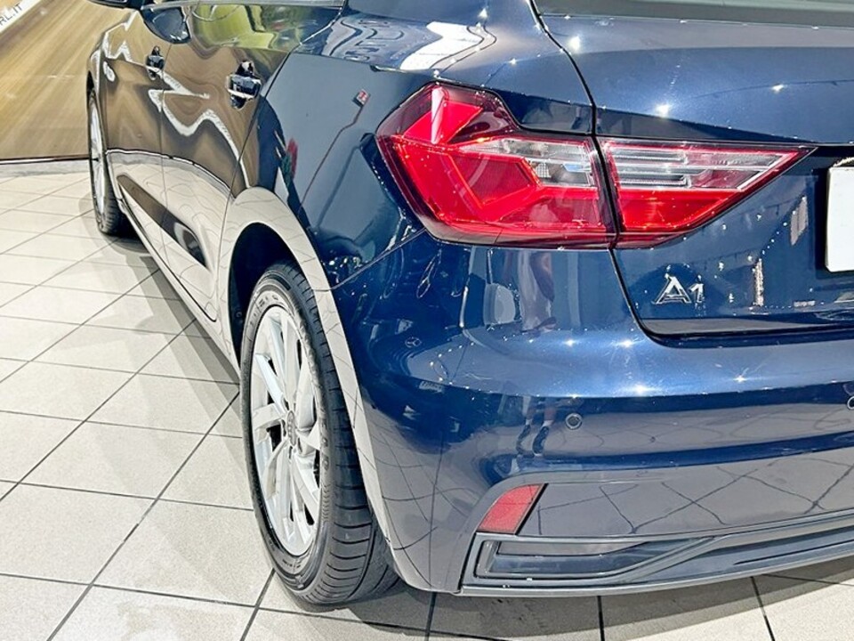 Audi A1 Sportback 30 1.0 tfsi 116cv Benzina