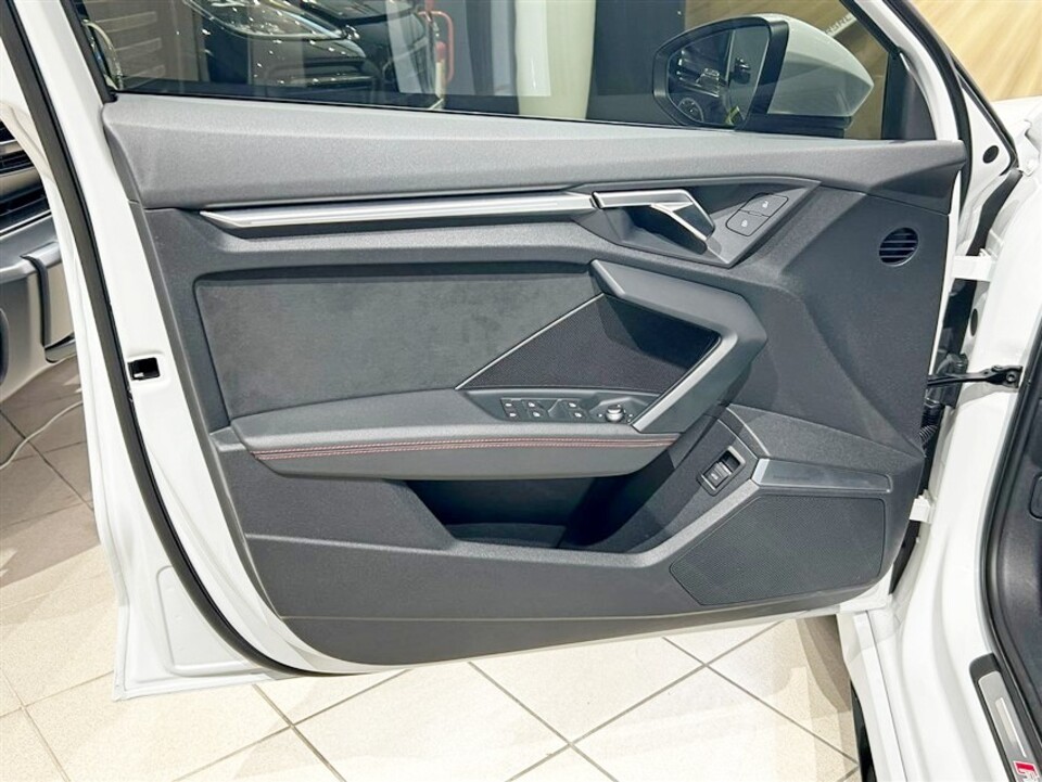 Audi RS 3 Sportback 2.5 TFSI STronic Benzina