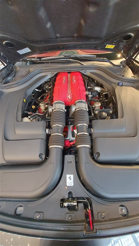 Ferrari California 4.3 dct Benzina