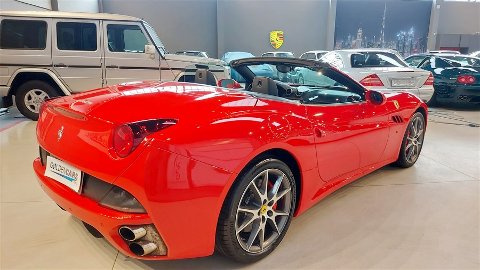 Ferrari California 4.3 DCT da Vetrina Benzina