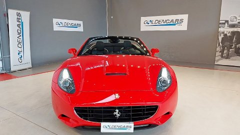 Ferrari California 4.3 DCT da Vetrina Benzina