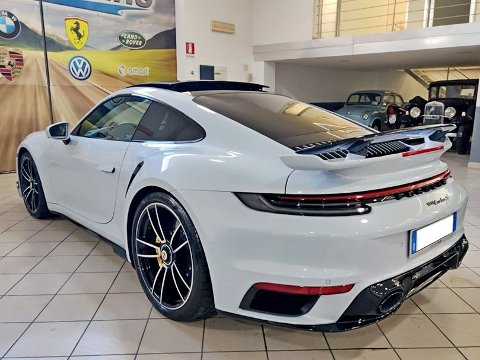 Porsche 911 Carrera 992 Turbo S da 650 Cv Benzina