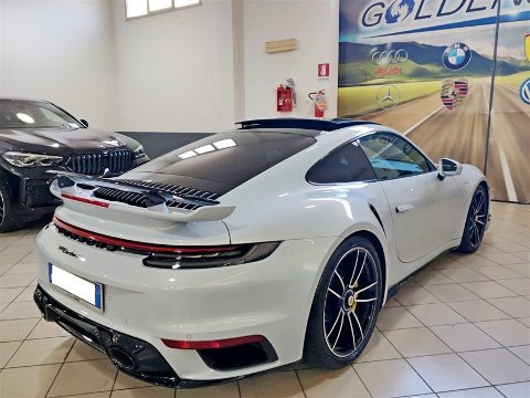 Porsche 911 Carrera 992 Turbo S da 650 Cv Benzina