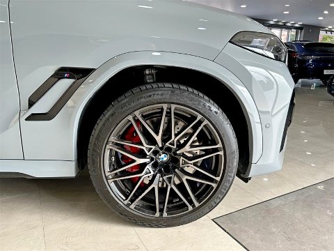 BMW X6 M 4.4 Competition auto Elettrica / Benzina