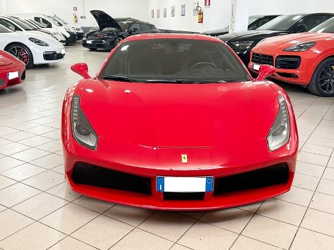 Ferrari 488 GTB Benzina