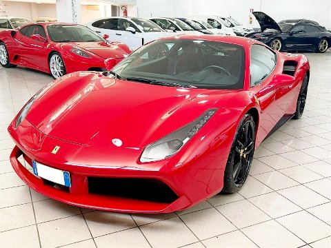 Ferrari 488 GTB Benzina