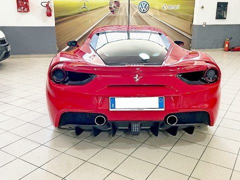 Ferrari 488 GTB Benzina