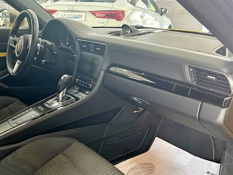 Porsche 911 Carrera T da 370 Cv Benzina