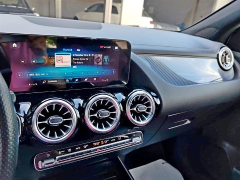 Mercedes-Benz GLA 200 D Premium da 150 Cv Diesel