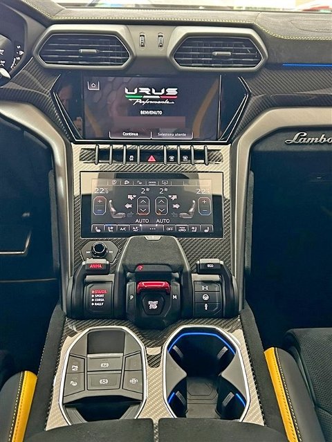 Lamborghini URUS 4.0 V8 S Performante da 666 Cv Benzina