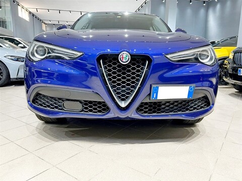 Alfa Romeo Stelvio 2.2 t Business Q4 190cv auto Diesel