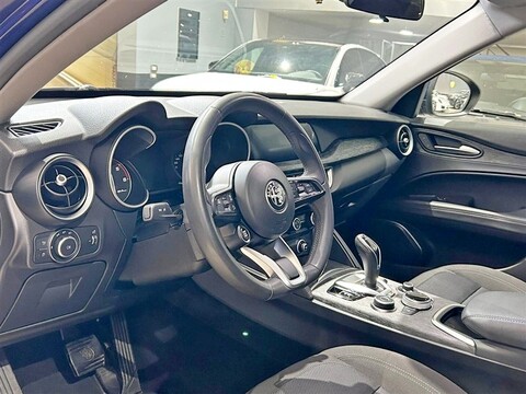 Alfa Romeo Stelvio 2.2 t Business Q4 190cv auto Diesel
