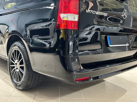 Mercedes-Benz Vito Tourer Pro XL 116 CDI con solo 13000 km Diesel