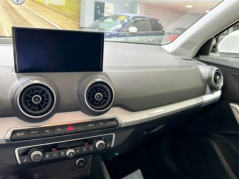Audi Q2 35 2.0 tdi S line edition s-tronic Diesel