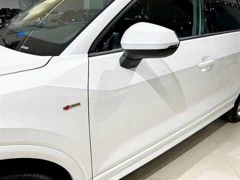 Audi Q2 35 2.0 tdi S line edition s-tronic Diesel